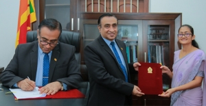 The Ministry of Education, Higher Education and Vocational Education has formalized a Memorandum of Understanding (MoU) with the National University of Singapore, paving the way for enhanced international educational opportunities for Sri Lankan nationals The Ministry of Education, Higher Education and Vocational Education has formalized a Memorandum of Understanding (MoU) with the National University of Singapore, paving the way for enhanced international educational opportunities for Sri Lankan nationals